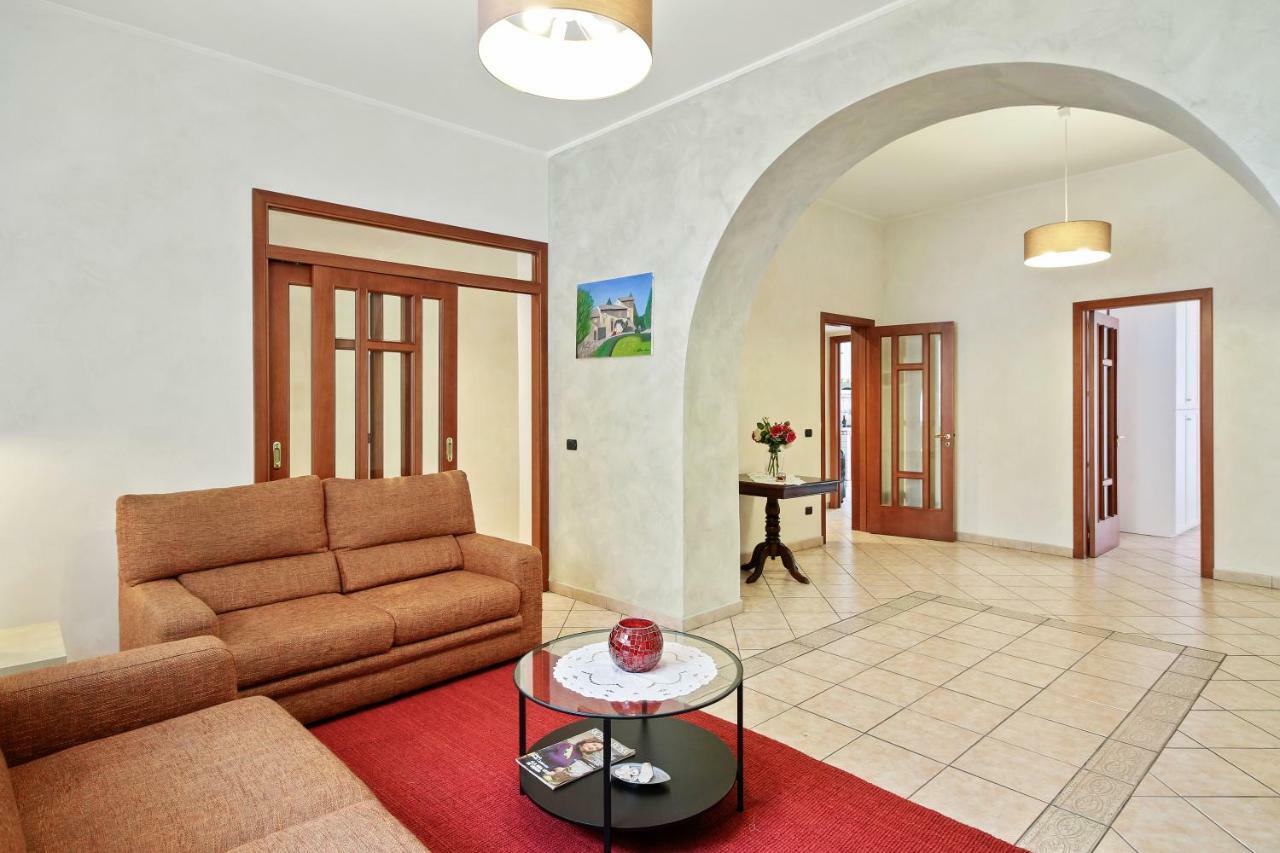 Balcony Appartement *